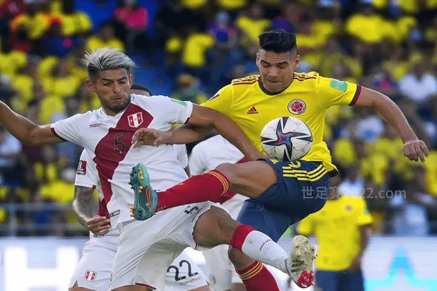 祕魯在上一役與哥倫比亞對陣 - 若想晉級 世足2022 ，祕魯無法掉以輕心 - 世足2022 厄瓜多世界盃資格賽晉級有望 祕魯不惶多讓